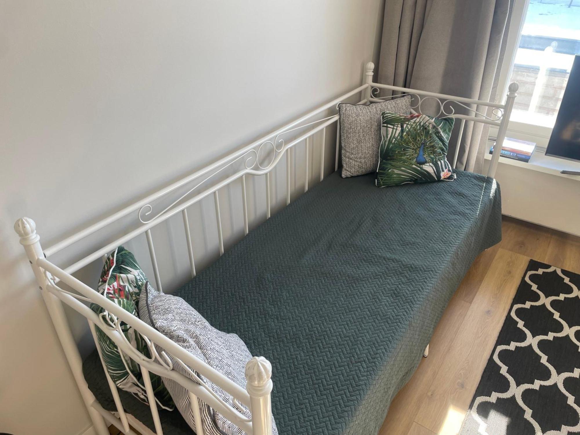 Kiva Majoitus 1-4Hloe, 500M Keskustaan, Parkkipaikka Apartment เอาลู ภายนอก รูปภาพ